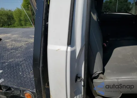 2007 Ford F250 Super Duty z USA, uszkodzony, nr VIN 1FDSF20P77EB22346